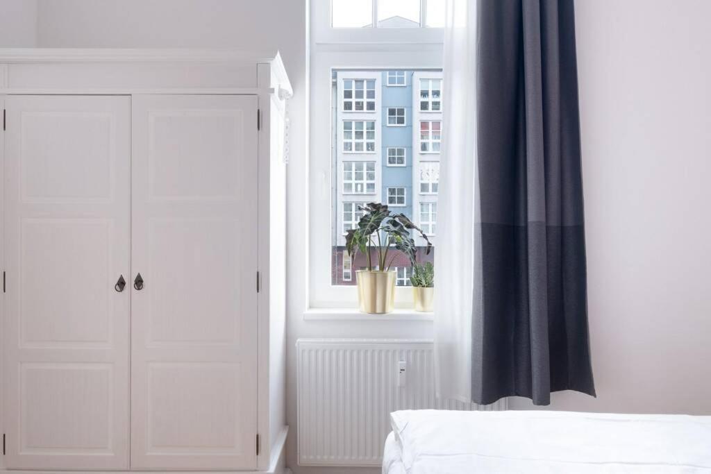 Sc 05 By Rockchair Apartments L Superhost Status L 2 Bedrooms Boxspringbeds Balcony Elevator - Cozy Family & Business Flair Welcomes You! Berlin Bagian luar foto