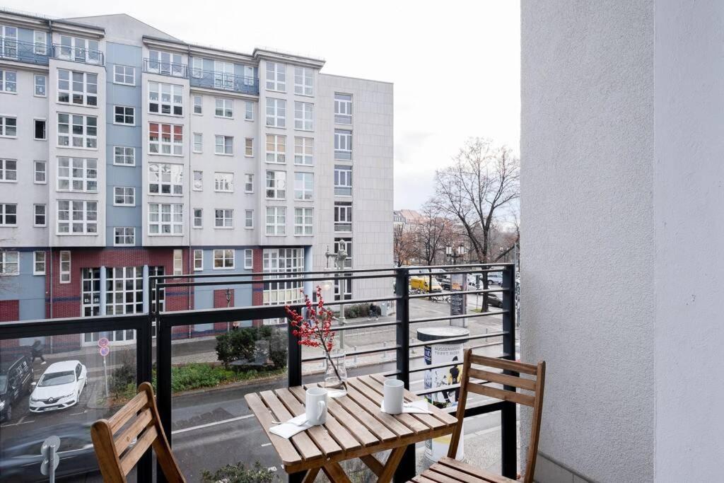 Sc 05 By Rockchair Apartments L Superhost Status L 2 Bedrooms Boxspringbeds Balcony Elevator - Cozy Family & Business Flair Welcomes You! Berlin Bagian luar foto