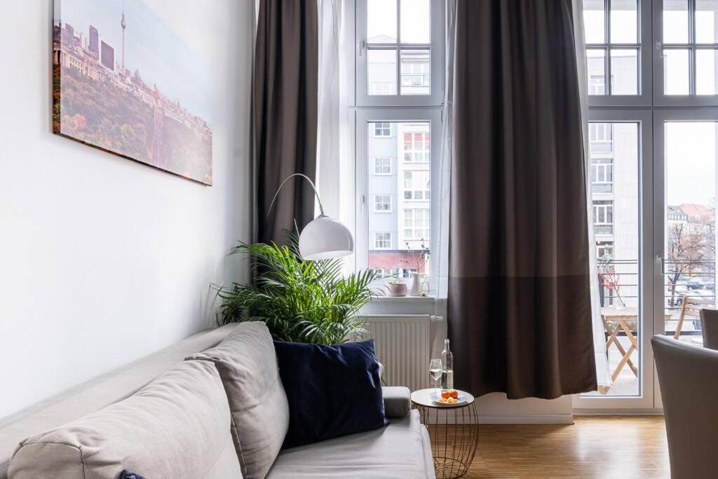Sc 05 By Rockchair Apartments L Superhost Status L 2 Bedrooms Boxspringbeds Balcony Elevator - Cozy Family & Business Flair Welcomes You! Berlin Bagian luar foto