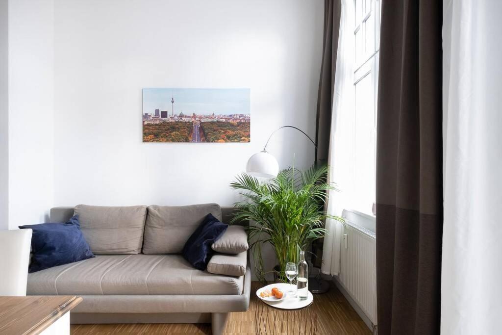 Sc 05 By Rockchair Apartments L Superhost Status L 2 Bedrooms Boxspringbeds Balcony Elevator - Cozy Family & Business Flair Welcomes You! Berlin Bagian luar foto